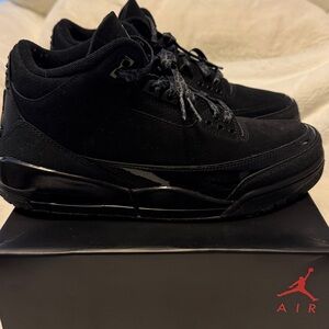 Nike Air Jordan 3 Retro - Men's Black High-Top Sneakers